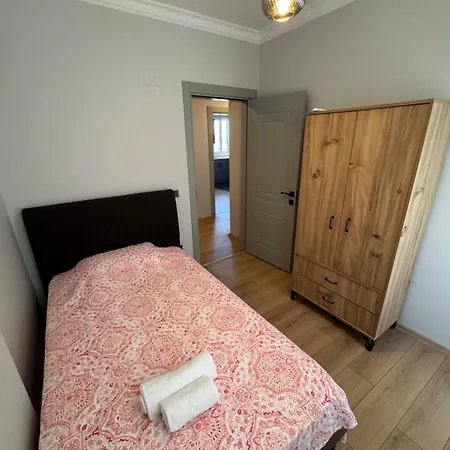 Akyuz 4 Apartamento *