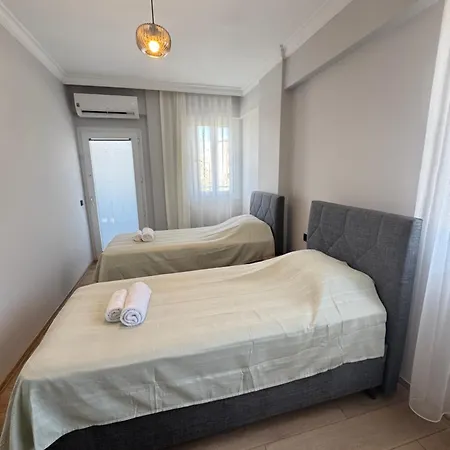 Akyuz 4 Apartament