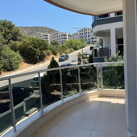 Akyuz 4 * Kusadasi